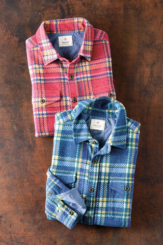 True Grit Long Sleeve 2 Pocket Tavern Plaid Sweater Shirt